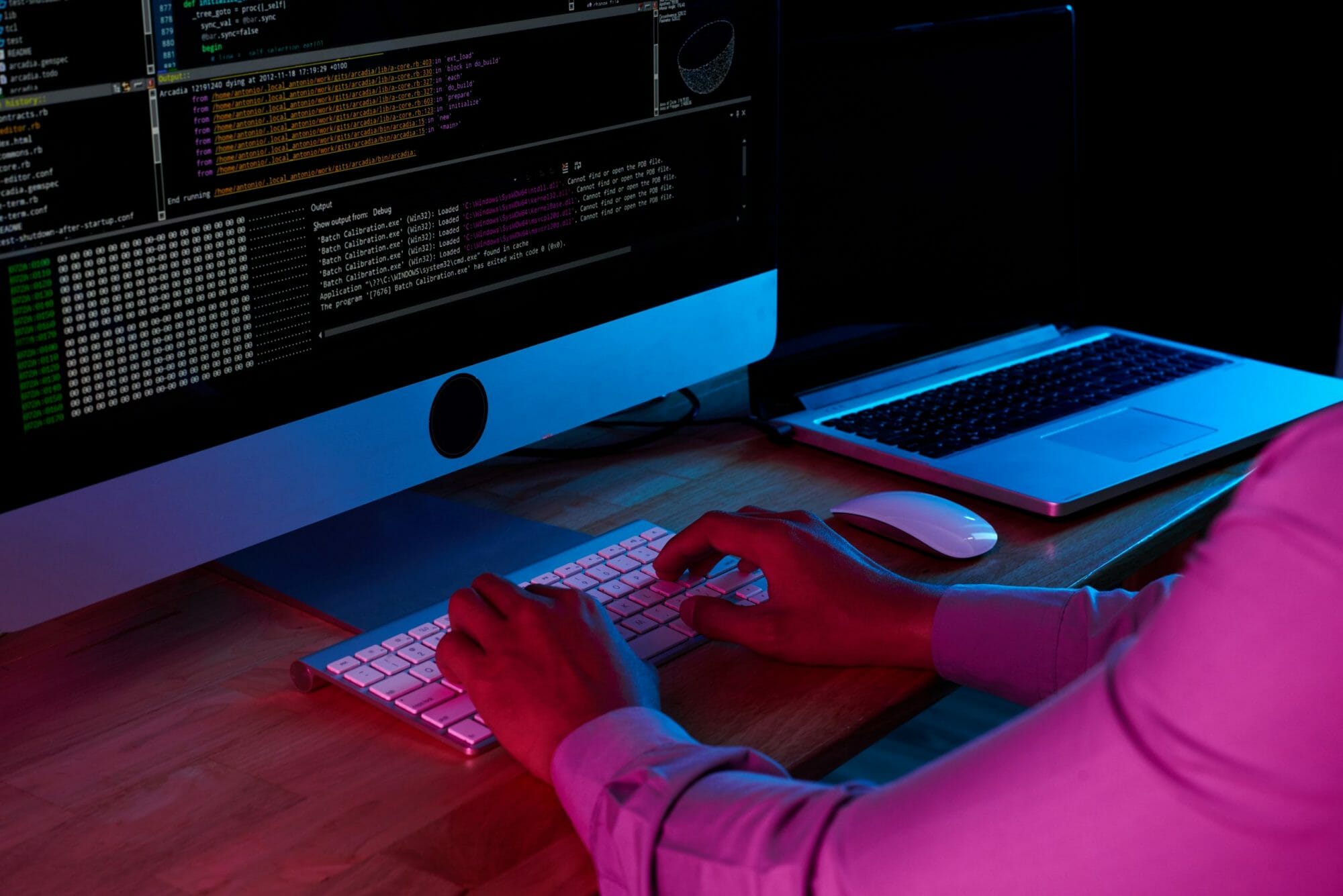 Male-hacker-stealing-data-537066-scaled